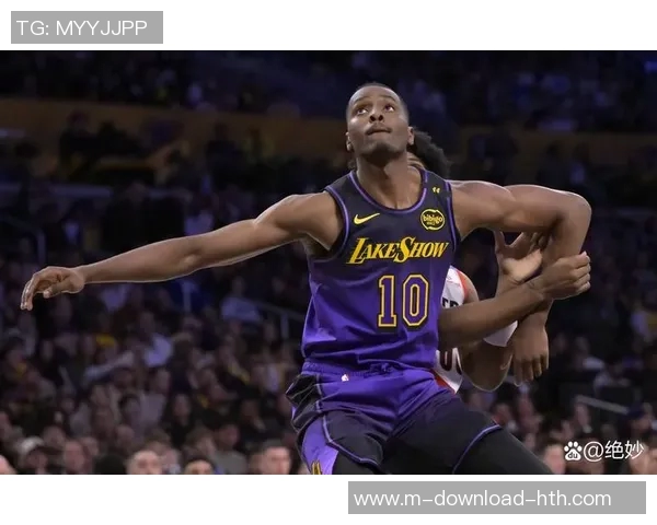 湖人对决雄鹿巅峰之战球星对抗引发的精彩瞬间与战术较量